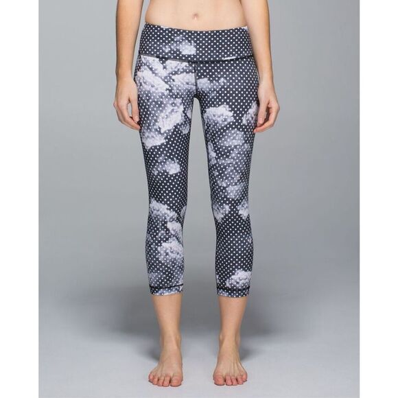 Lululemon Wunder Under Crop Luon Dottie Dream Rose Neutral Blush Black | Size 6 - Picture 1 of 10